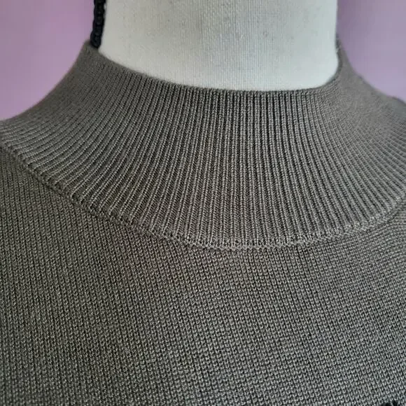 NWT DKNY Jeans Olive Green Short Sleeve Mock Neck Rhinestone Logo Knit Top - Picture 6 of 12
